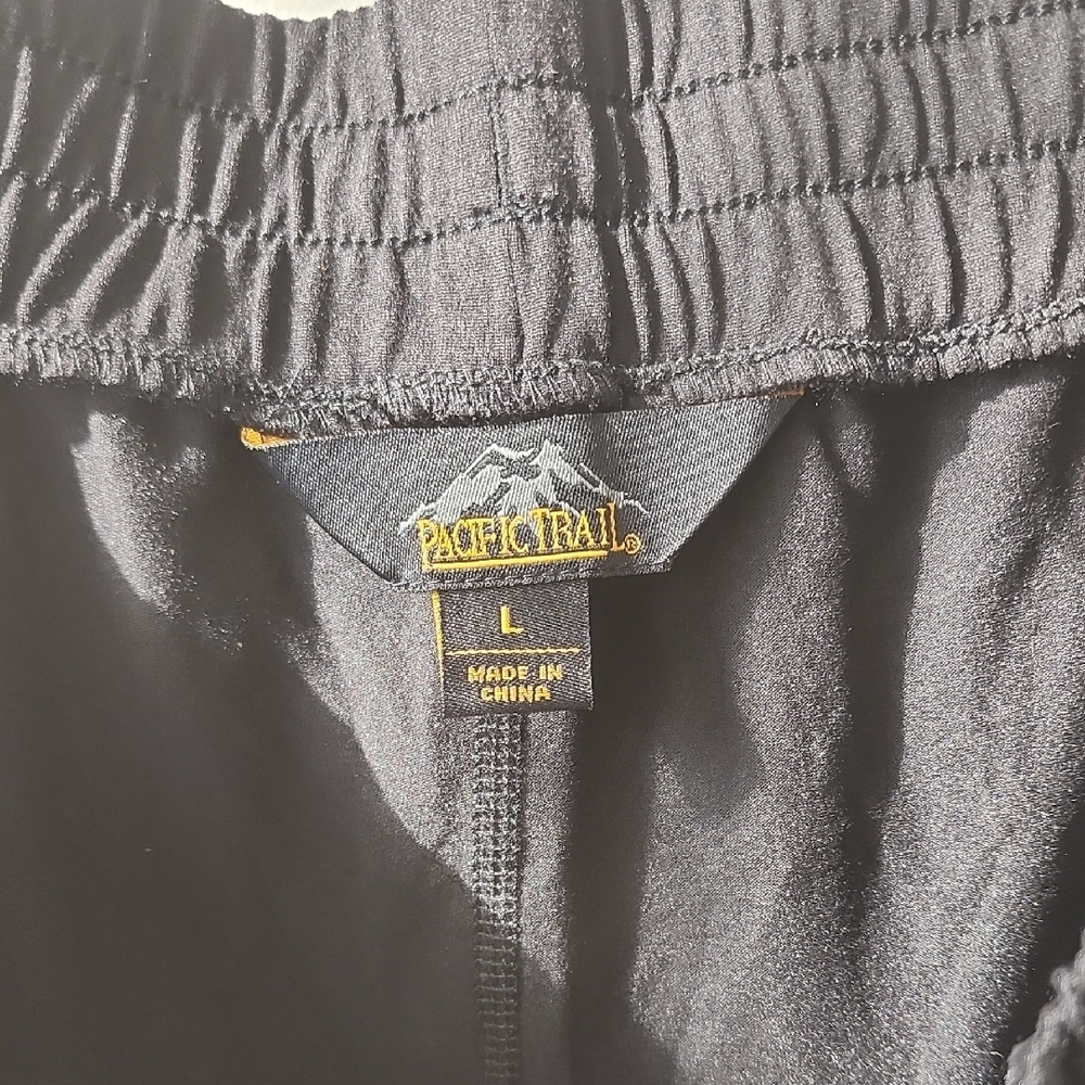 Pacific Trail Black Women's Shorts. New Without Tag - Picture 9 of 9